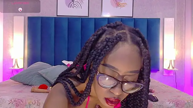 MiaMidnnightt online show from 7, 10, 2025