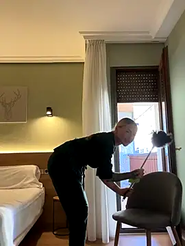 EmaSalis online show from 26, 10, 2025