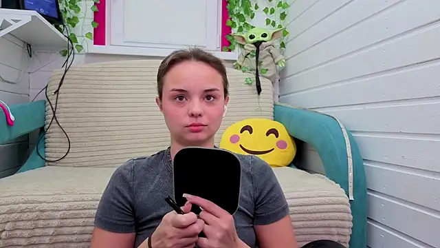 Misss Vikk online show from 9, 11, 2025