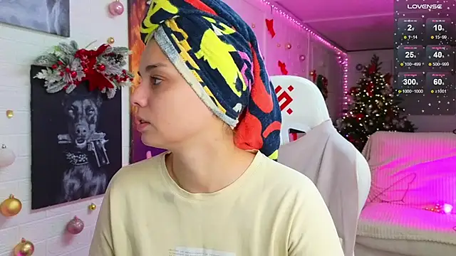 Misss Vikk online show from 19, 12, 2025