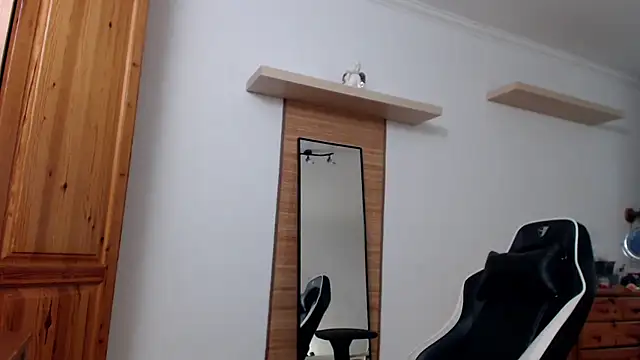 Lisakisss online show from 6, 3, 2025