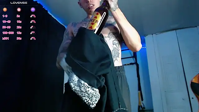 Adam Hudsond online show from 4, 4, 2026