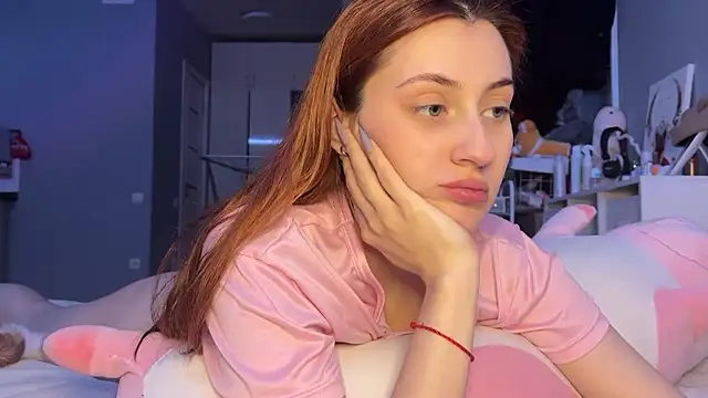 Snapshot of Uniarten chatting on 5, 2, 2025 Uniarten online show from 5, 2, 2025