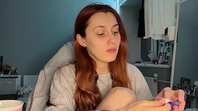 Snapshot of Uniarten chatting on 7, 10, 2025 Uniarten online show from 7, 10, 2025