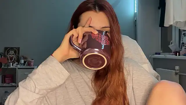 Snapshot of Uniarten chatting on 9, 10, 2025 Uniarten online show from 9, 10, 2025