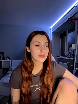 Snapshot of Uniarten chatting on 23, 11, 2025 Uniarten online show from 23, 11, 2025