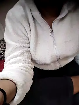 Snapshot of BigBustyRuhi chatting on 13, 1, 2025 BigBustyRuhi online show from 13, 1, 2025