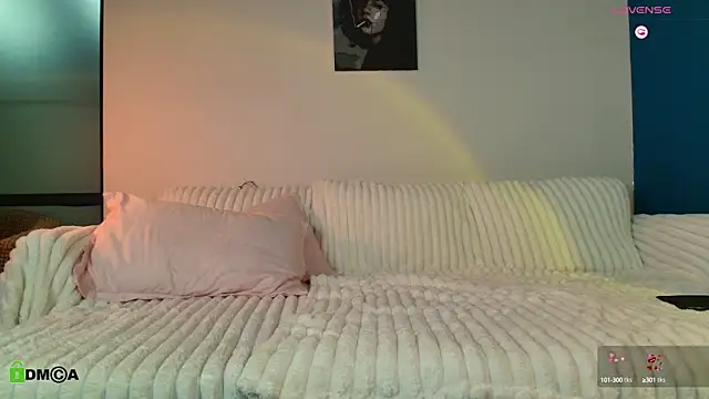 Snapshot of Kylie_Desire chatting on 3, 10, 2025 Kylie Desire online show from 3, 10, 2025