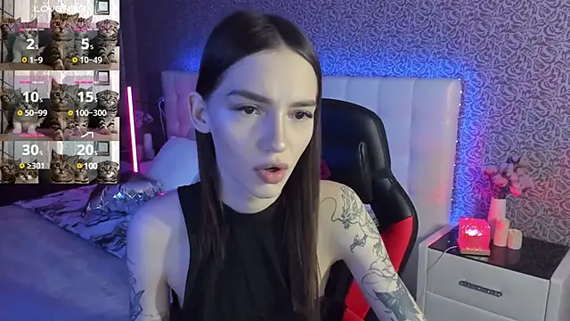 SophieCatty online show from 28, 2, 2025