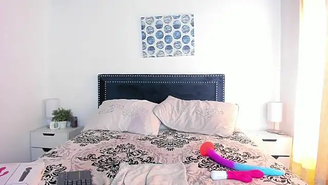 ZulyMichels online show from 16, 1, 2025