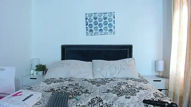 ZulyMichels online show from 23, 1, 2025