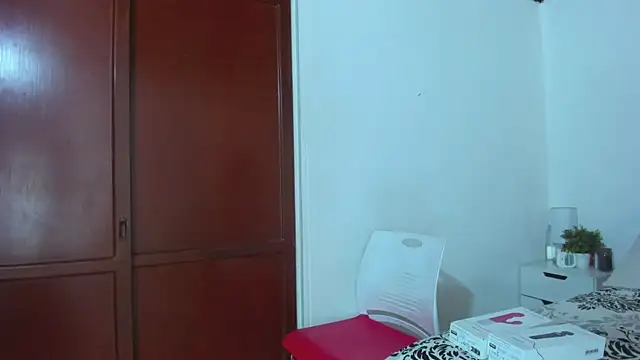 ZulyMichels online show from 24, 1, 2025