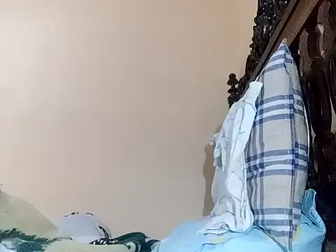 White rabbit  online show from 22, 12, 2024