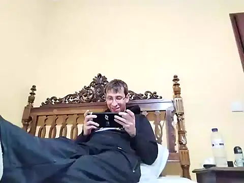 White rabbit  online show from 24, 1, 2025