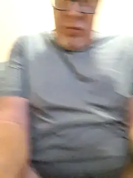 Razorhoof767 online show from 19, 2, 2025