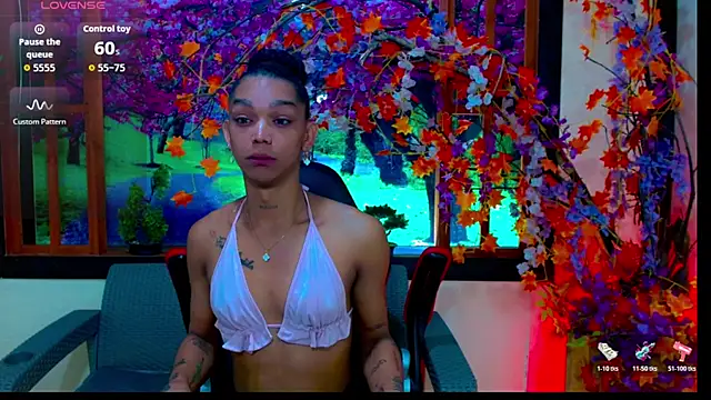 nickyminach  online show from 5, 11, 2025