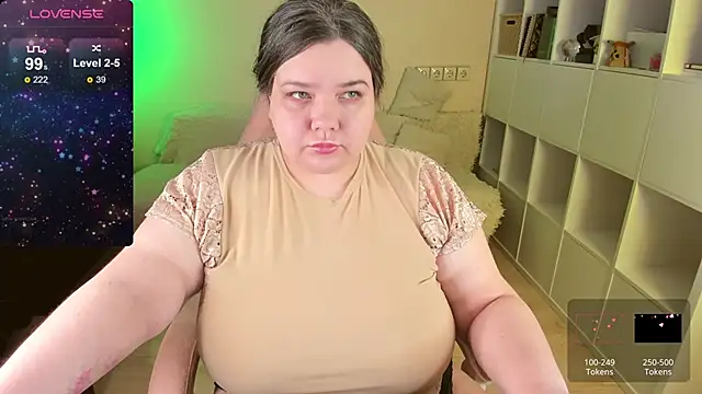 PlumPie online show from 1, 3, 2025