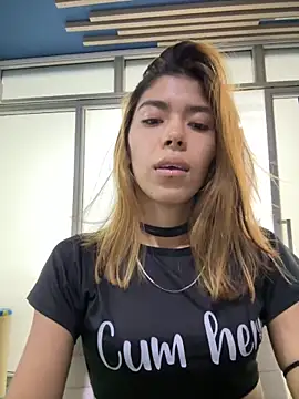 Snapshot of Girl_Cherry chatting on 4, 2, 2025 Girl Cherry online show from 4, 2, 2025