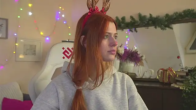 Snapshot of doll_lesli chatting on 27, 12, 2024 doll lesli online show from 27, 12, 2024