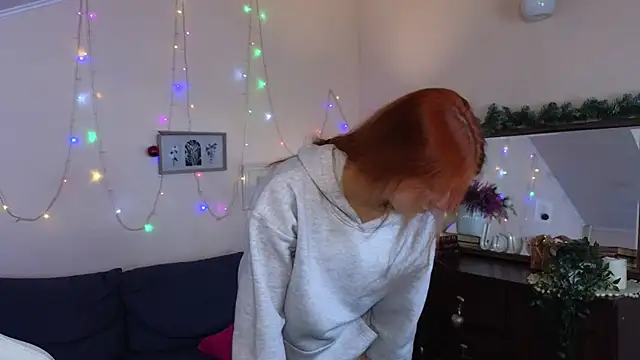 Snapshot of doll_lesli chatting on 4, 1, 2025 doll lesli online show from 4, 1, 2025