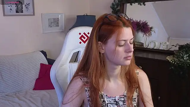 Snapshot of doll_lesli chatting on 14, 1, 2025 doll lesli online show from 14, 1, 2025