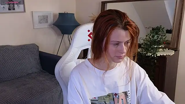 Snapshot of doll_lesli chatting on 7, 2, 2025 doll lesli online show from 7, 2, 2025