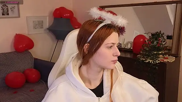 Snapshot of doll_lesli chatting on 15, 2, 2025 doll lesli online show from 15, 2, 2025