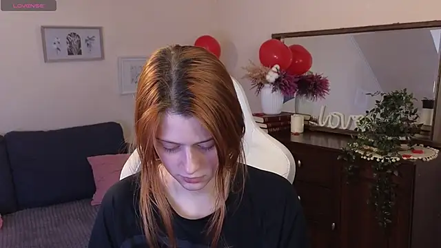 Snapshot of doll_lesli chatting on 23, 2, 2025 doll lesli online show from 23, 2, 2025