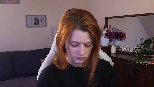 Snapshot of doll_lesli chatting on 24, 2, 2025 doll lesli online show from 24, 2, 2025