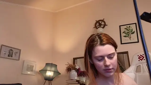 Snapshot of doll_lesli chatting on 27, 2, 2025 doll lesli online show from 27, 2, 2025