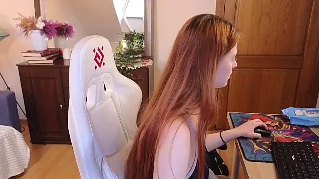 Snapshot of doll_lesli chatting on 17, 3, 2025 doll lesli online show from 17, 3, 2025