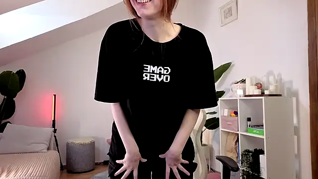 Snapshot of doll_lesli chatting on 10, 9, 2025 doll lesli online show from 10, 9, 2025