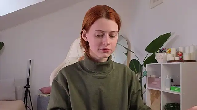 Snapshot of doll_lesli chatting on 17, 10, 2025 doll lesli online show from 17, 10, 2025