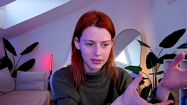 Snapshot of doll_lesli chatting on 23, 11, 2025 doll lesli online show from 23, 11, 2025