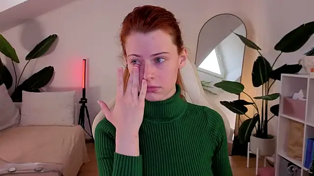 Snapshot of doll_lesli chatting on 27, 11, 2025 doll lesli online show from 27, 11, 2025