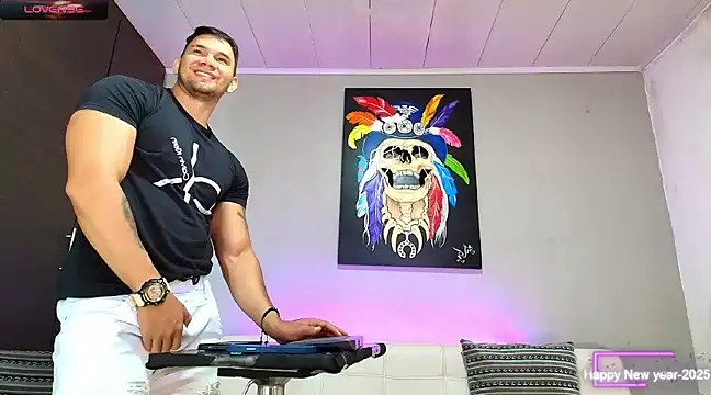 GendersonFit online show from 8, 2, 2025