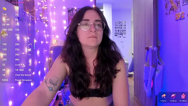 linda giggle online show from 28, 10, 2025