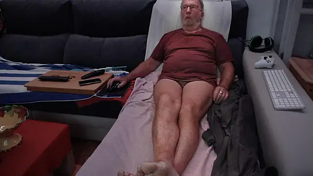 Snapshot of Nudelschwanz chatting on 23, 9, 2025 Nudelschwanz online show from 23, 9, 2025