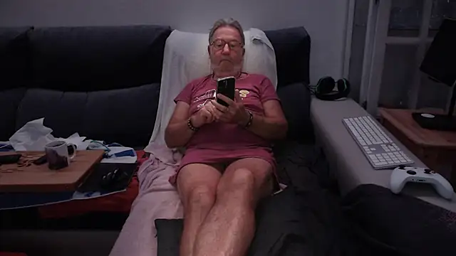 Snapshot of Nudelschwanz chatting on 29, 9, 2025 Nudelschwanz online show from 29, 9, 2025