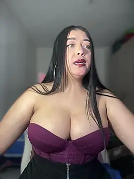 Snapshot of cami_ortiz__ chatting on 25, 1, 2025 cami ortiz online show from 25, 1, 2025