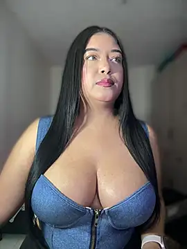 Snapshot of cami_ortiz__ chatting on 9, 3, 2025 cami ortiz online show from 9, 3, 2025