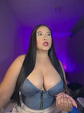 Snapshot of cami_ortiz__ chatting on 29, 5, 2026 cami ortiz online show from 29, 5, 2026
