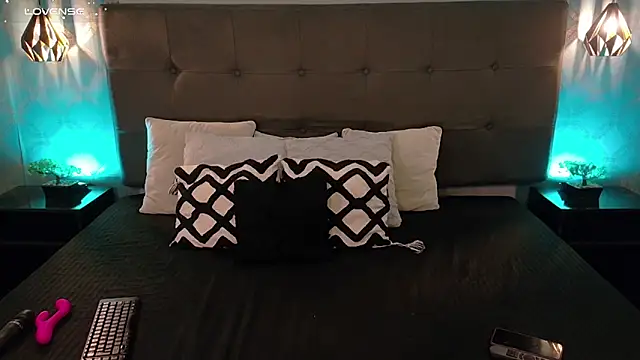 Snapshot of Madisonsmiith chatting on 5, 3, 2025 Madisonsmiith online show from 5, 3, 2025