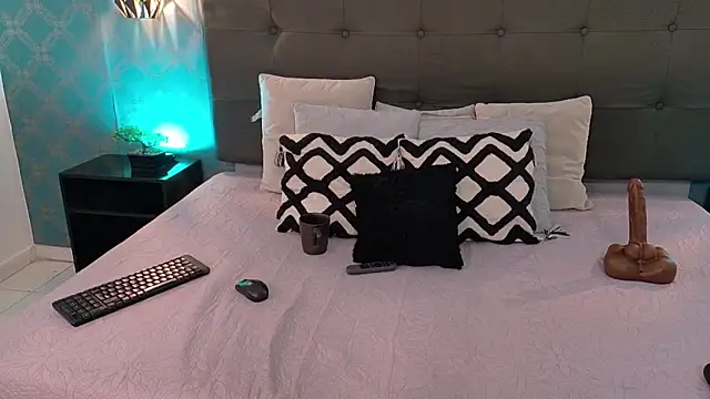 Snapshot of Madisonsmiith chatting on 13, 3, 2025 Madisonsmiith online show from 13, 3, 2025