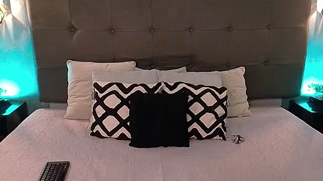 Snapshot of Madisonsmiith chatting on 15, 3, 2025 Madisonsmiith online show from 15, 3, 2025