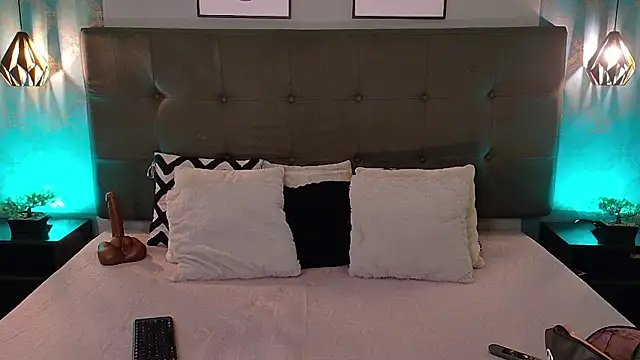 Snapshot of Madisonsmiith chatting on 25, 11, 2025 Madisonsmiith online show from 25, 11, 2025