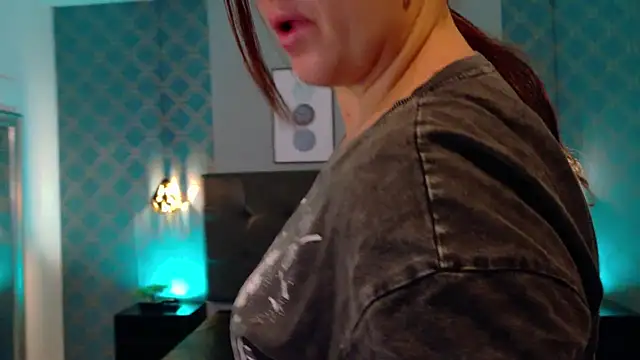 Snapshot of Madisonsmiith chatting on 16, 12, 2025 Madisonsmiith online show from 16, 12, 2025