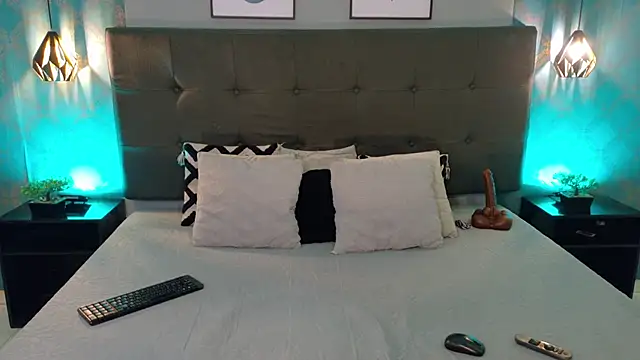 Snapshot of Madisonsmiith chatting on 18, 12, 2025 Madisonsmiith online show from 18, 12, 2025