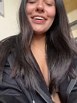 DaphneUwu online show from 29, 12, 2024