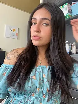 DaphneUwu online show from 26, 2, 2025